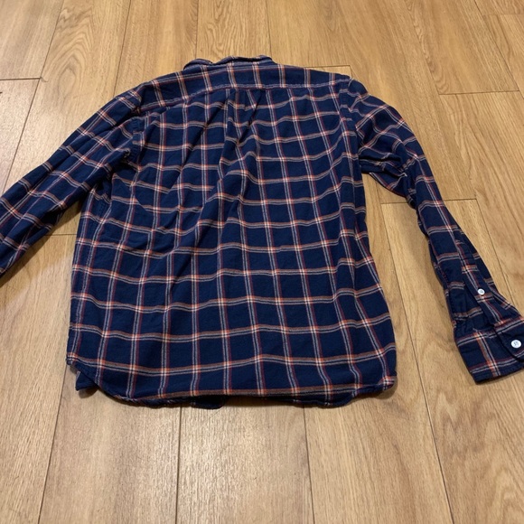 Old Navy size medium flannel - Picture 3 of 3